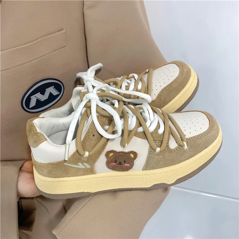 

2022 Kawaii Bear Patchwork Women Sneakers Vintage Students Shoes Casual All-match Korea 2022 Fashion Daily Wear Zapatillas Mujer