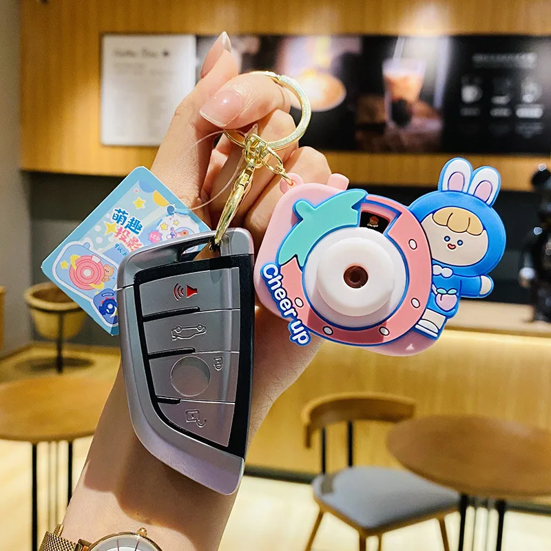 Креативный игрушечный брелок с радужной проекцией камеры фонариком детский