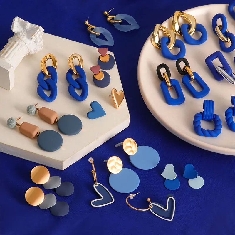 

Vintage Geometric Large Acrylic Blue Earrings for Women Round Heart Long Chain Drop Dangle Earrings 2022 Female Fashion Jewelry
