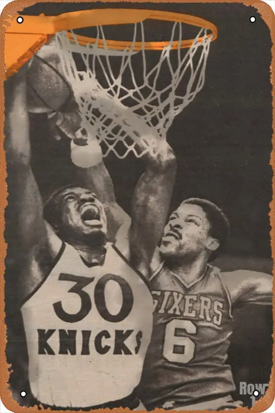 Бернар Кинг против. Доктор. Настенный декоративный металлический знак 8x12 дюймов