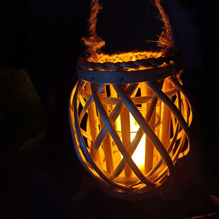 

Hand-held bamboo candle lamp garden lamp floor antique lantern Candlestick balcony decoration Candlestick retro lamp decorations
