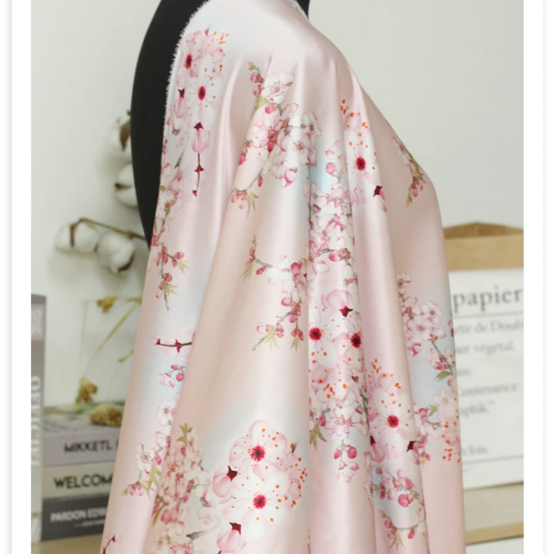 

Шелк тутового шелкопряда, стрейчевая атласная ткань, Модный женский Чонсам с цифровой печатью розового персика, мягкая женская одежда, ткань двора