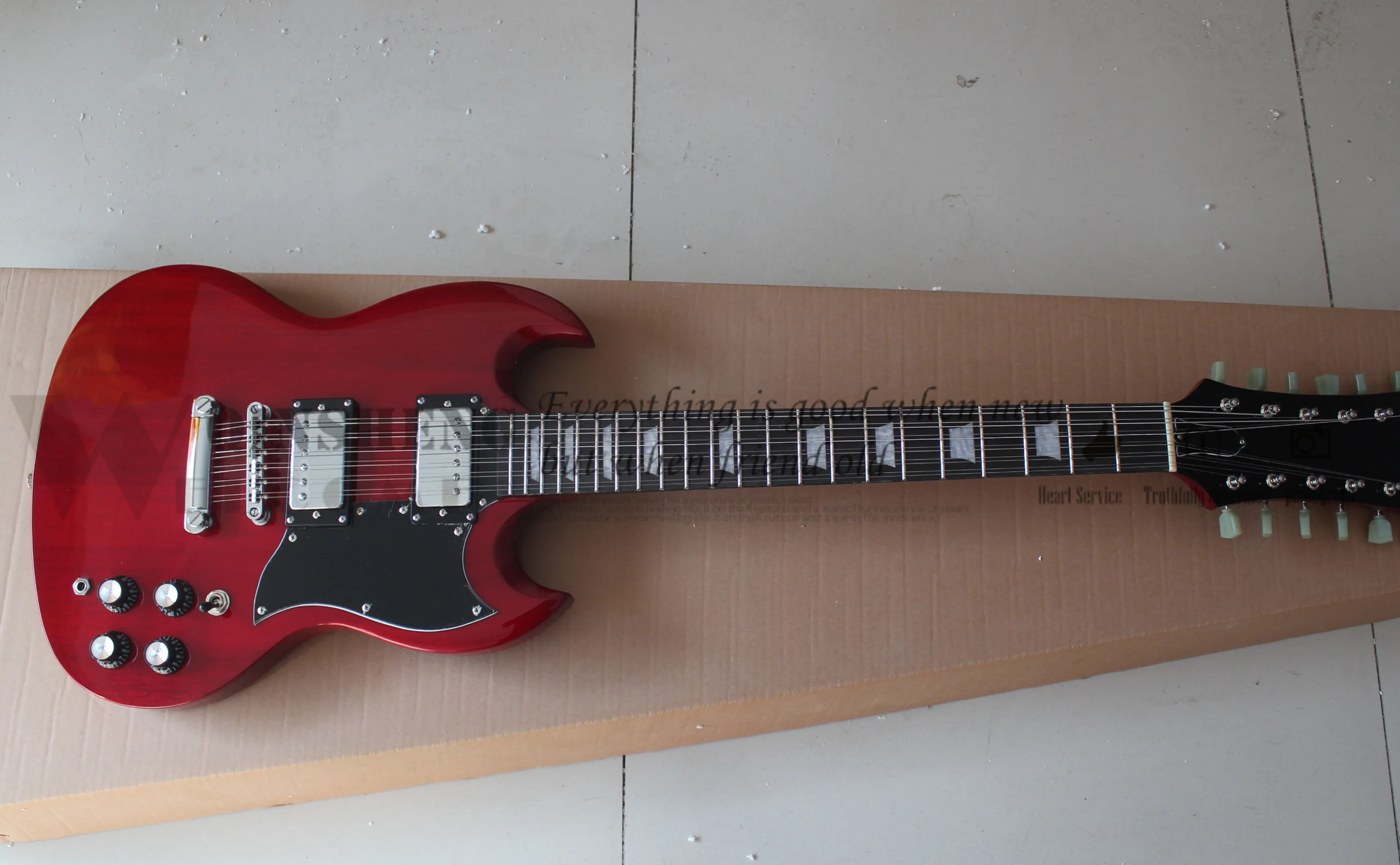 

Factory custom 12-string electric guitar, 400 Burgundy guitar, mahogany body and head, chrome bridge and pickup