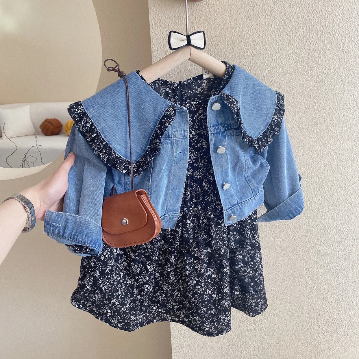 

Autumn Children's Clothing Turn-down Collar Children's Set for Girls Korean Version Top Polyester Dress Coat Two-piece New Style