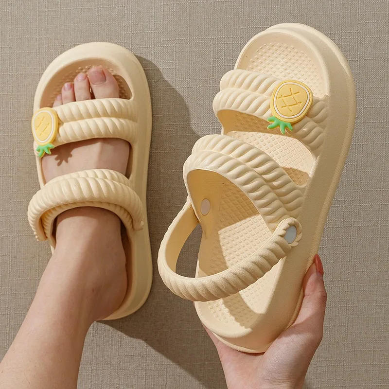 

New sandals for women in summer, soft soles that feel like stepping on shit, fashionable and versatile outdoor two-wear non-slip