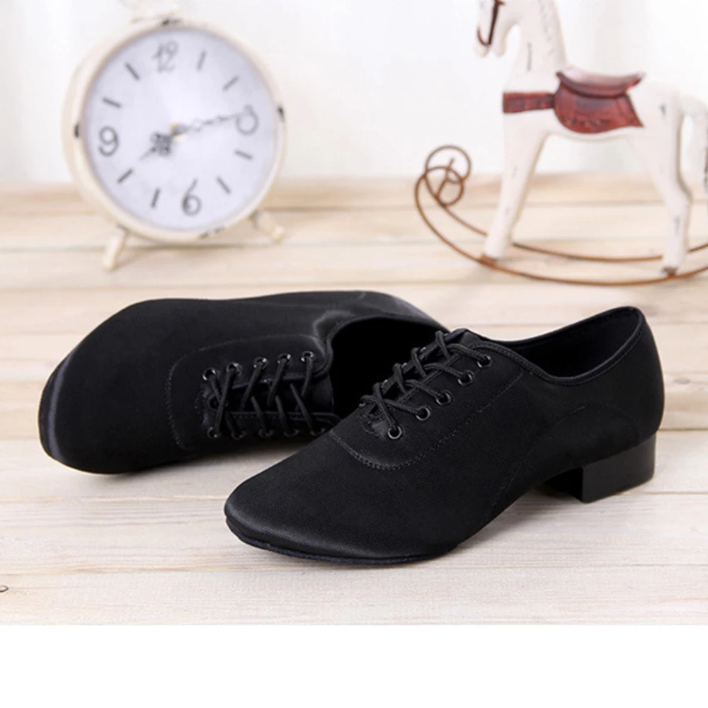 Modern Dance Shoes Men Adult National Standard Latin Ballroom Dance Shoes Low heel 2.5 cm breathable soft Split Outsole