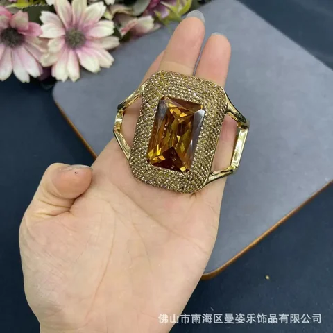 Французский персонализированный металлический браслет со звездами