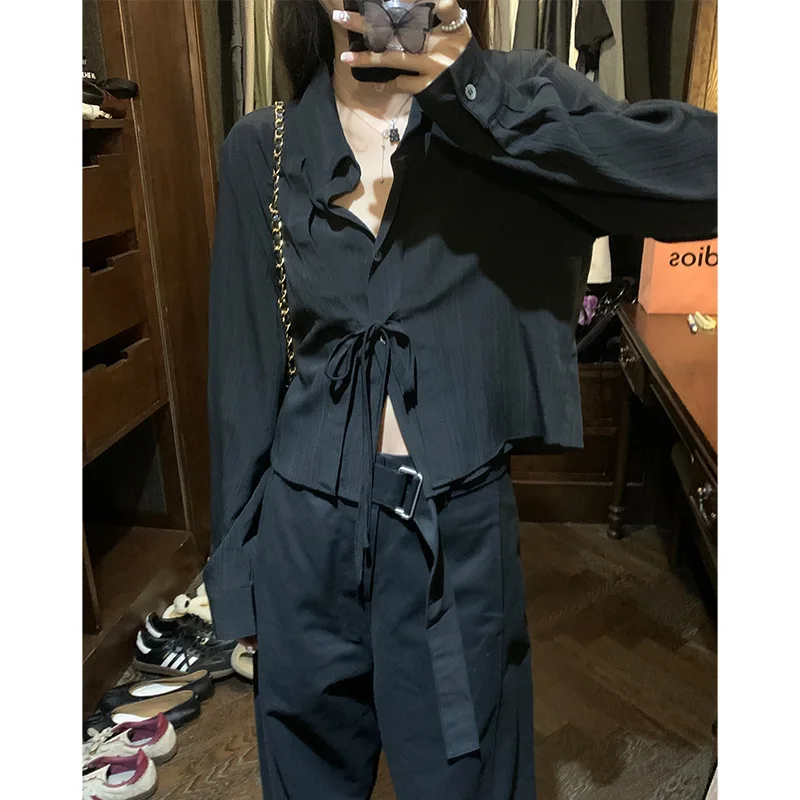 

Advanced Sense White Temperament Black Design Sense Thin Shirt Female 2023 Autumn Ins Casual Short Shirt