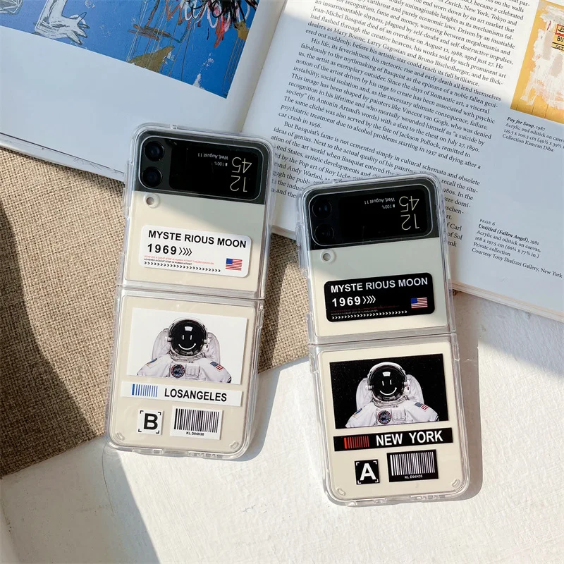 

SX-NS-110 Fashion Cartoon Astronaut Phone Case for Samsung Galaxy Z Flip3 5G Hard PC Back Cover for ZFlip3 Case Protective Shell