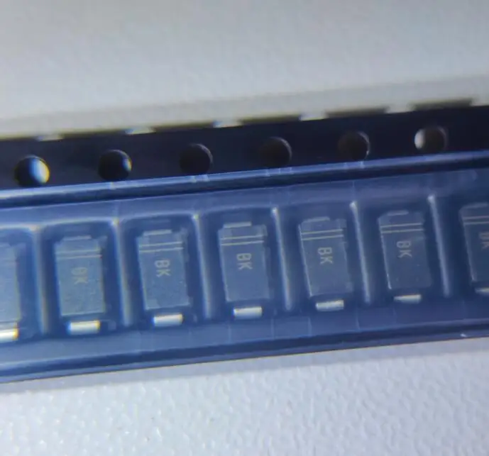 50 шт./лот SMAJ14A SMAJ14CA SMAJ15A SMAJ15CA SMAJ16A SMAJ16CA DO214AC IC лучшее качество 50 шт./лот SMAJ14A SMAJ14CA SMAJ15A SMAJ15CA SMAJ16A SMAJ16CA DO214AC IC лучшее качество