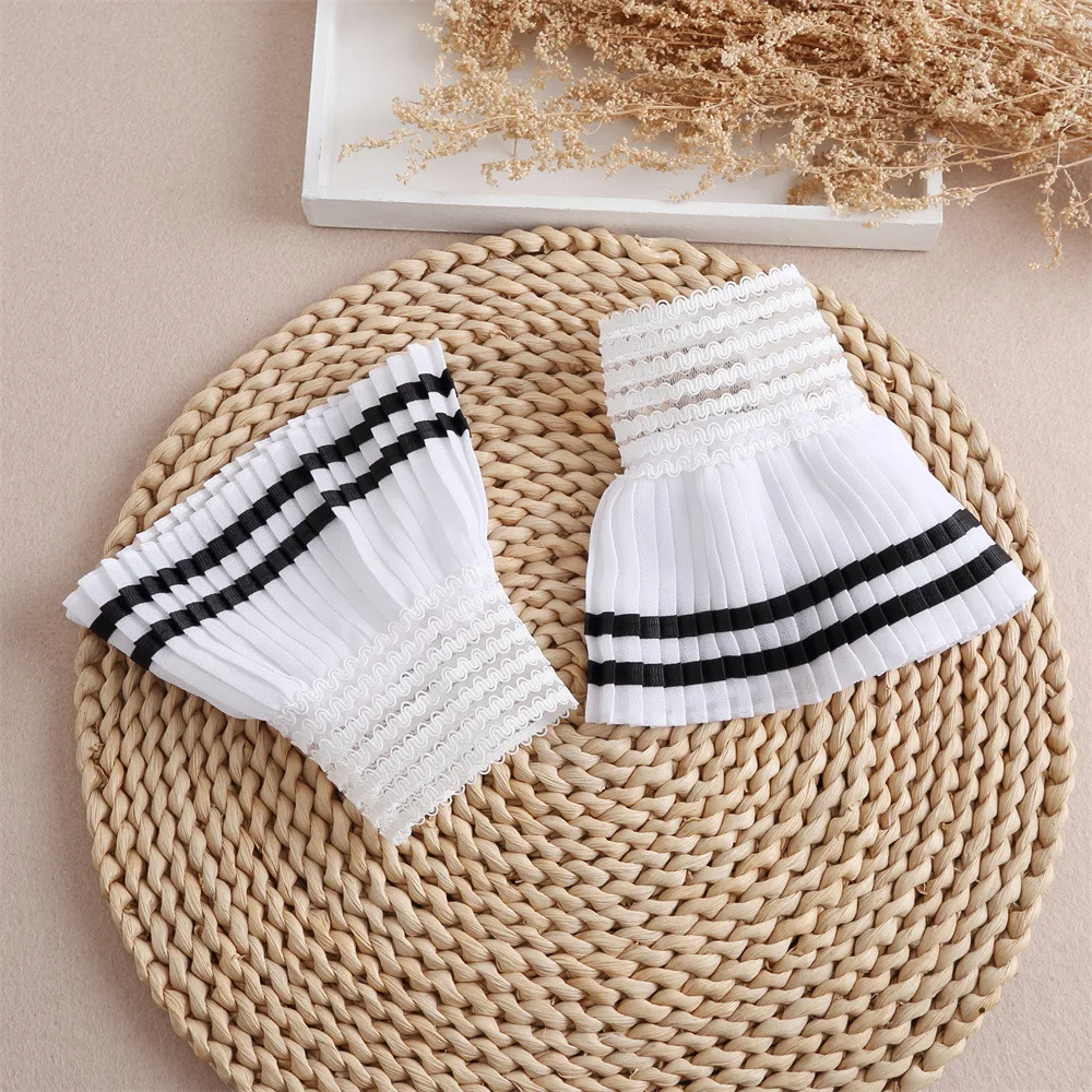 

Женская кружевная рубашка со съемными расклешенными манжетами и накладными рукавами