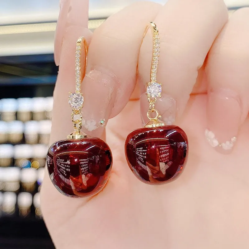 

серьги женские серьги висячие бижутерия сережки нКорейские Модные прозрачные серьги в виде вишни для женщин, красные серьги в форме вишни, дизайнерские персонализированные серьги для девочек, бижутерия для дня рождения
