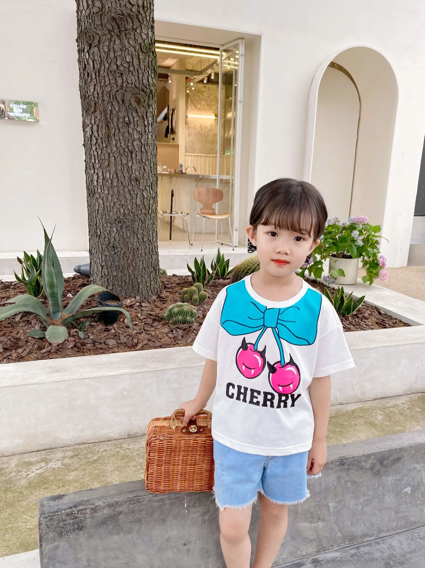 

2022 Kids Tees cherry pattern summer tshirt 100-150 girls t-shirts