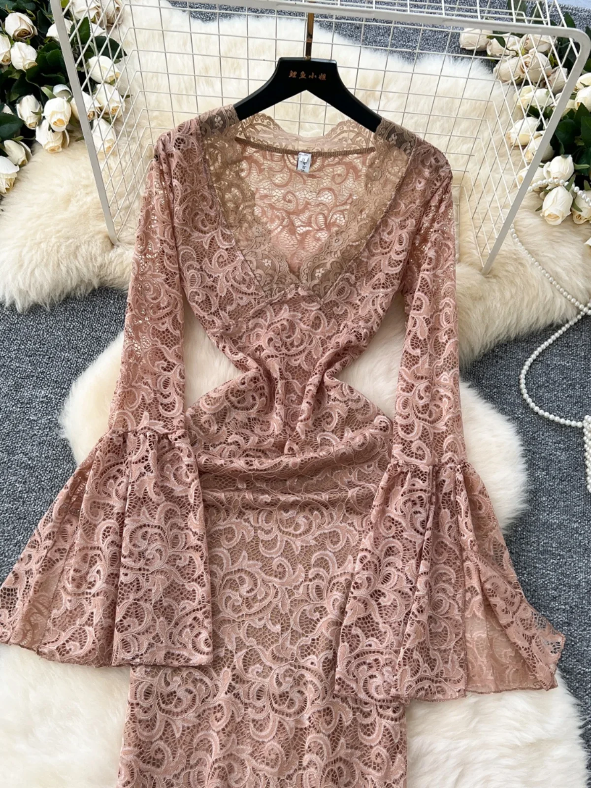 Женское сексуальное вечернее платье весна-лето v-образный вырез расклешенные