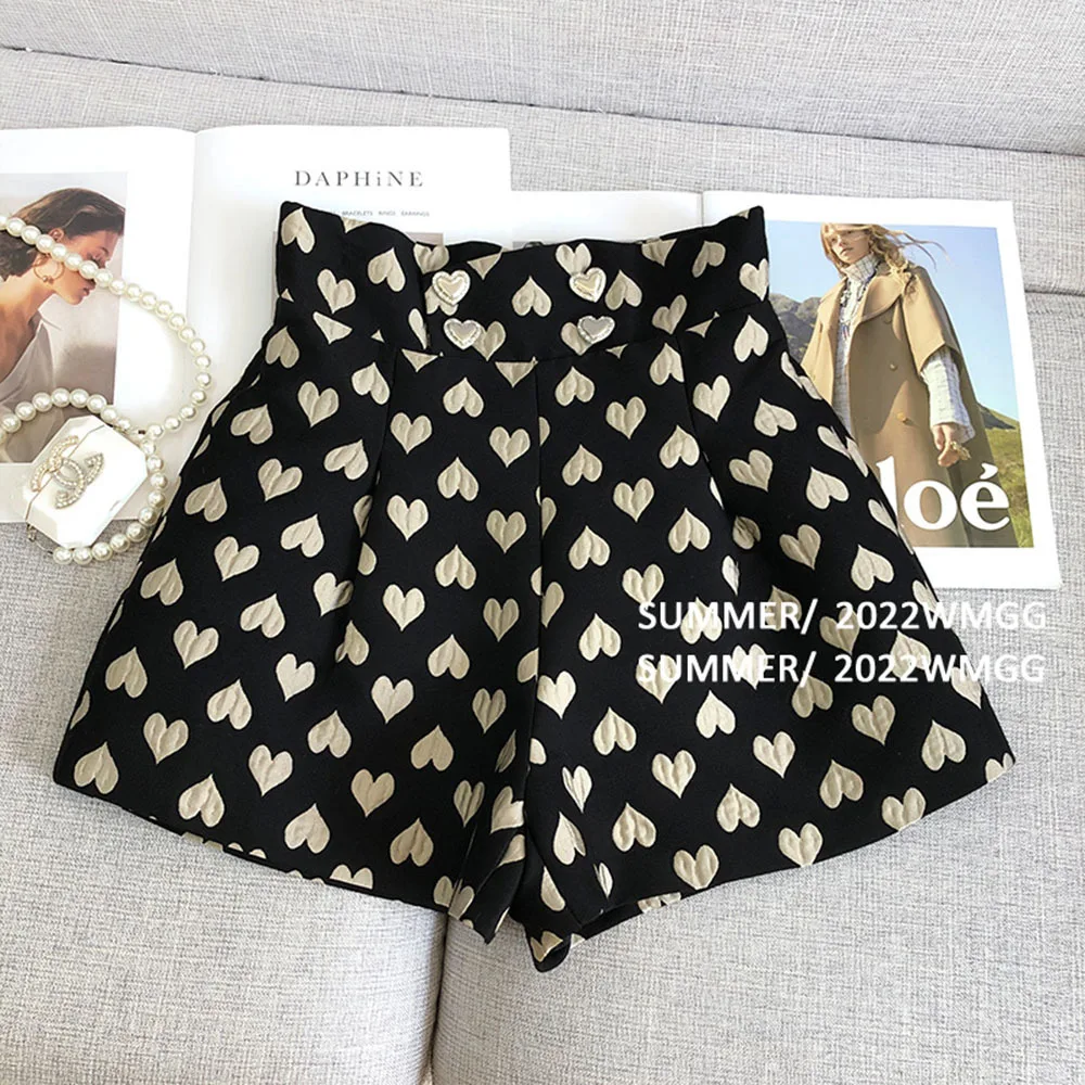 

2022 Summer New Arrivals Womens Shorts Chic Heart Button Print High Waist Double Breasted Wide Leg Loose Shorts Woman Fashion