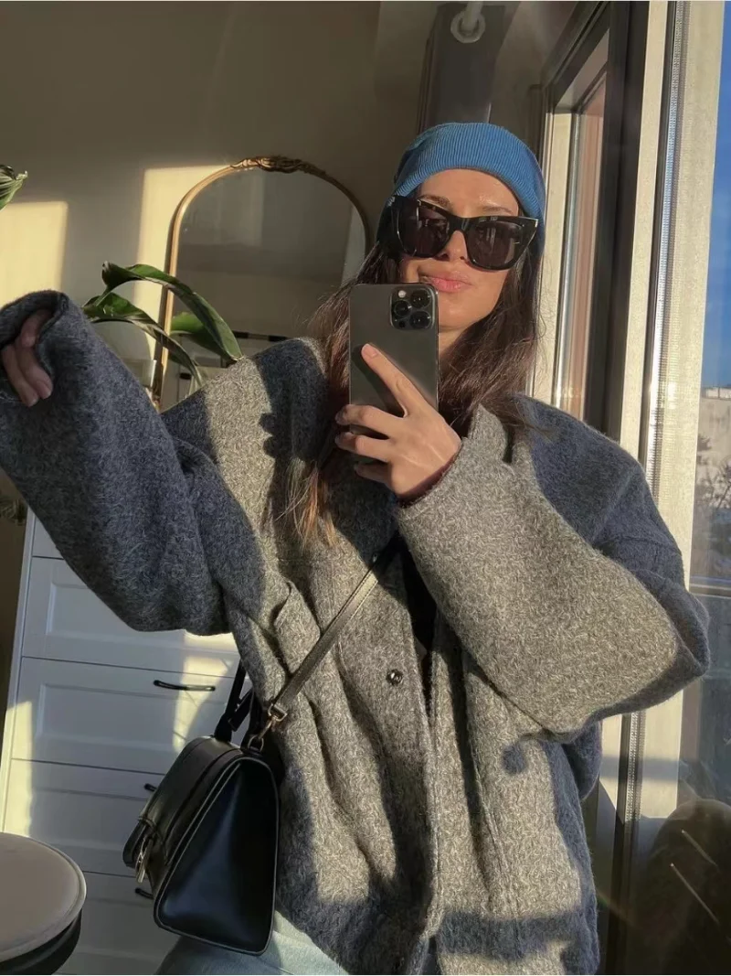 

Женская серая простая повседневная куртка с воротником-стойкой, однотонная Свободная куртка на пуговицах с длинным рукавом, модная теплая ...