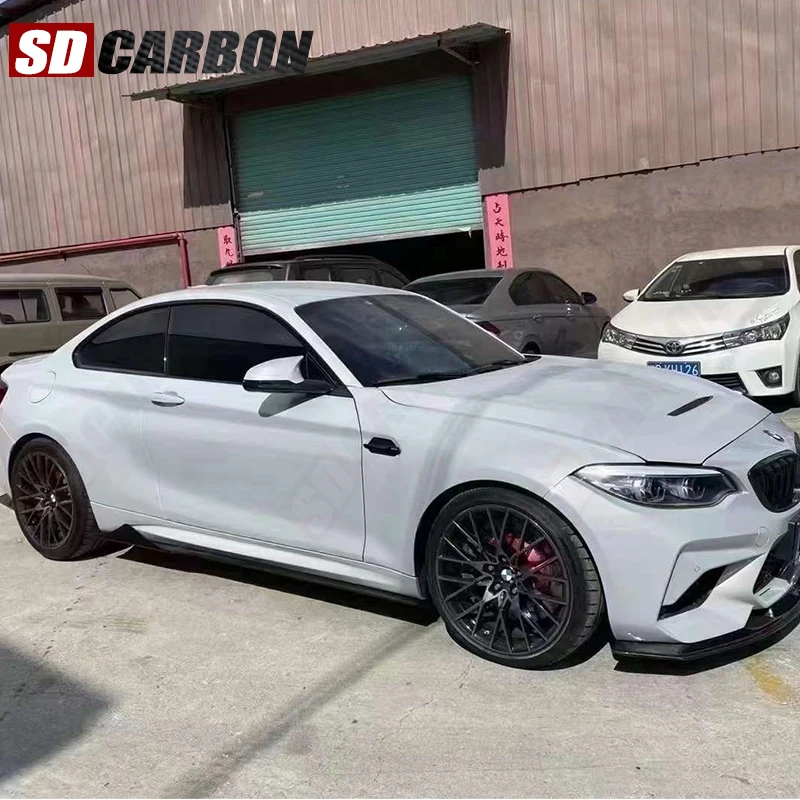 Фото Для BMW M2 F87 M2C: карбоновые накладки на пороги, сплиттеры бампера, расширители колесных арок, боковые панели — тюнинг и аксессуары для автомобиля №5