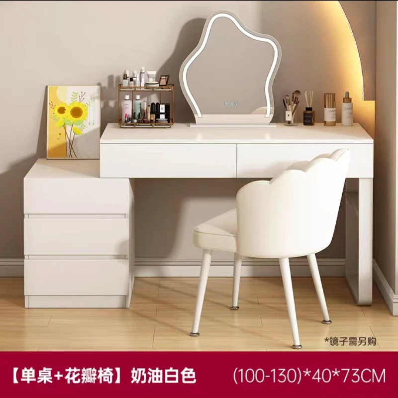 Белый комод с зеркалом