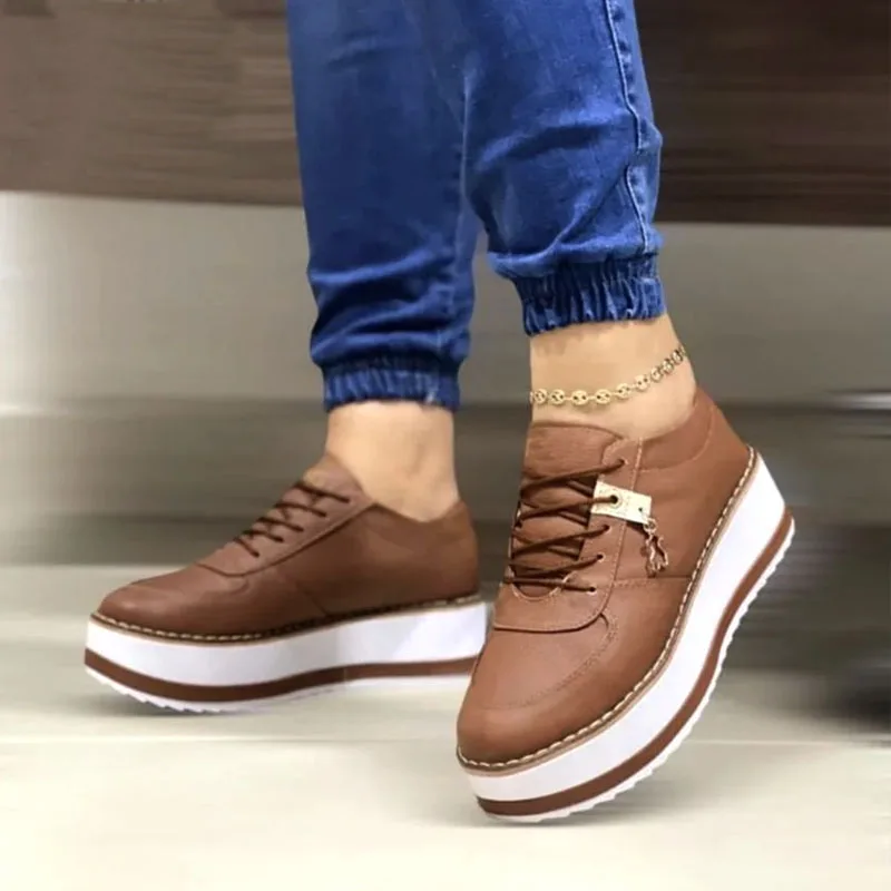 

2022 Women Sports Shoes Lady Vulcanized Shoes Outdoor Platform Shoes Female Casual Fashion Sneakers Women Flats Large Size 35~43