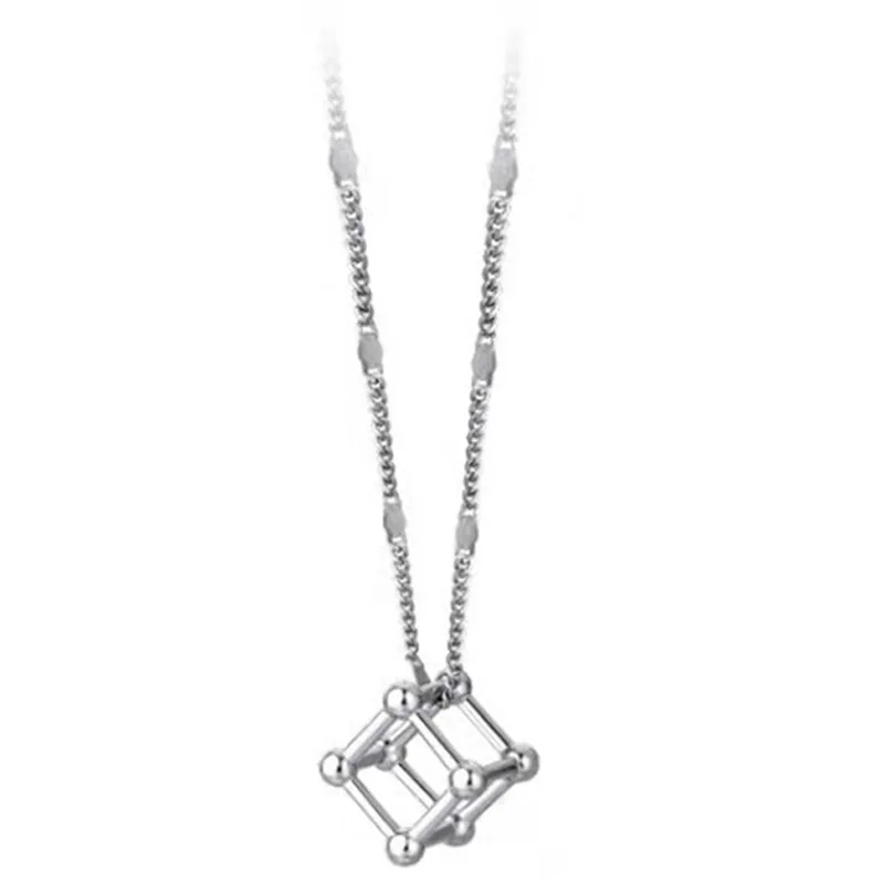 

Titanium Steel Geometric Cube Necklace Women's Simple Pendant Design Sense Collar Chain Birthday Party Gift
