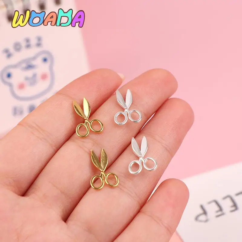 

2Pcs 1:12 Dollhouse Mini Metal Scissors Model Silver/Gold House Furniture Decor 10x16mm for Doll Pretend Play Accessories