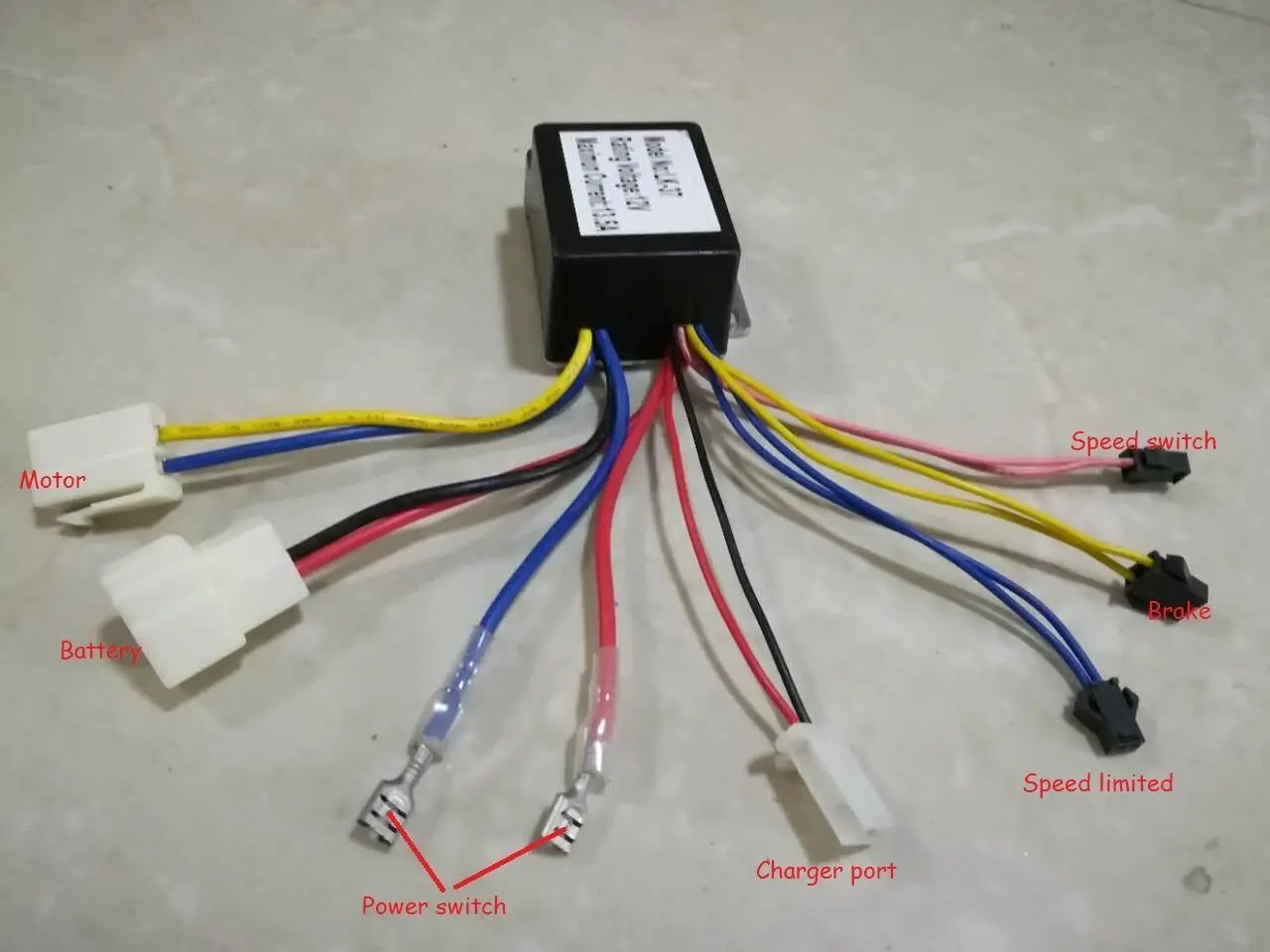 Детский электровелосипед с матовой коробкой контроллера скорости двигателя