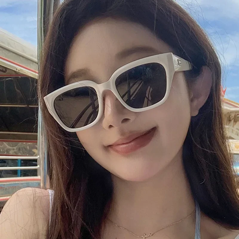 2024 Новые квадратные корейские модные простые ретро солнцезащитные очки премиум