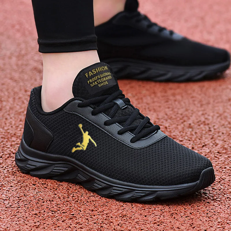 Hot Selling Lightweight Running Shoes Men Breathable Mesh Summer Sports Shoes Men Outdoor Training Shoes Zapatillas De Hombre
