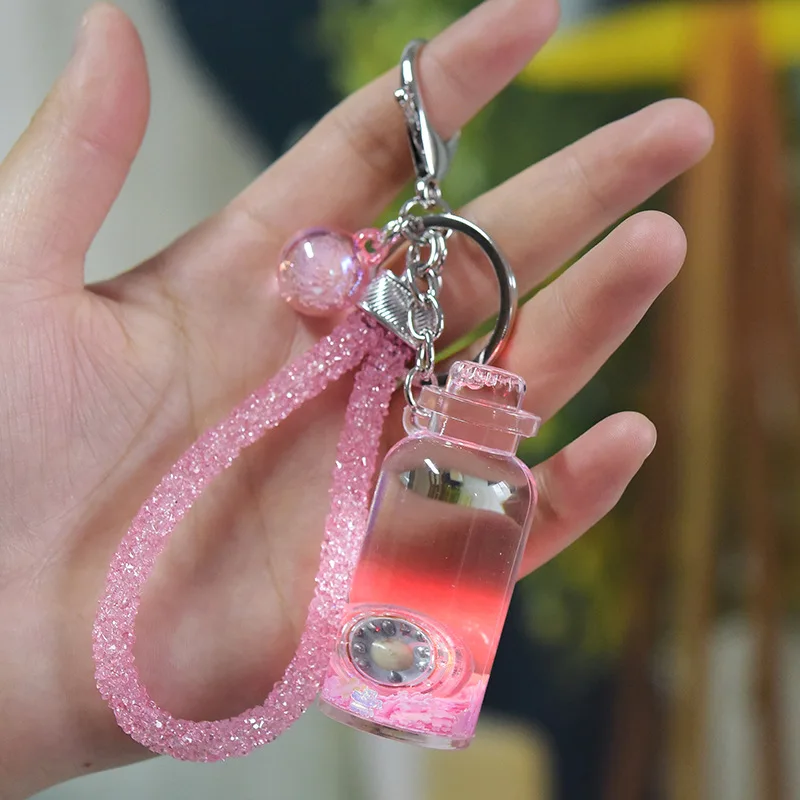 Женский брелок для ключей с подвеской в виде бутылки молоком |