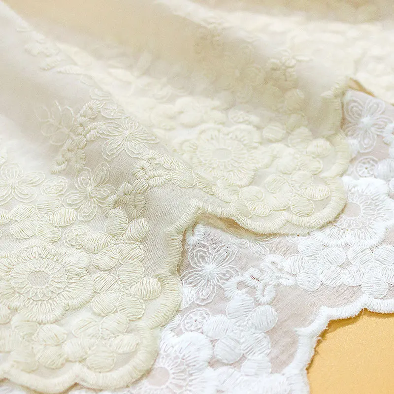 14-15 ярдов/партия, 33 см/13 дюймов, Цветочная вышивка бежевого/белого цветов, оптовая продажа, хлопковая трикотажная ткань W161