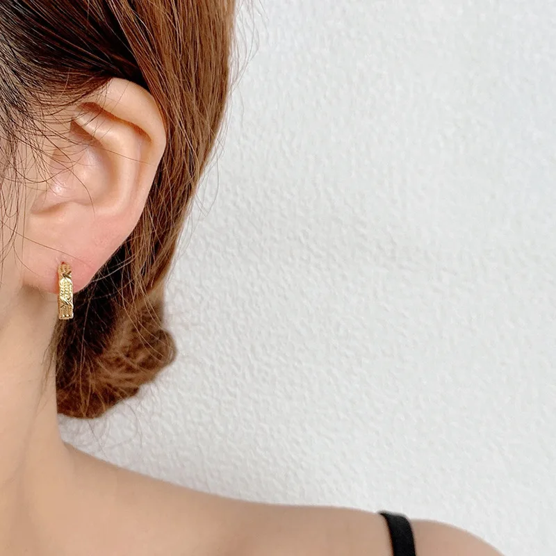 Геометрические круглые серьги-кольца роскошные индивидуальные серьги для