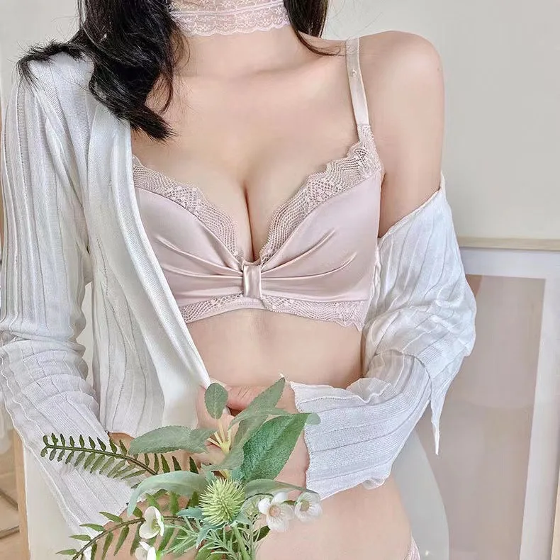 Женский бюстгальтер пуш-ап без косточек регулируемый с латексными вставками