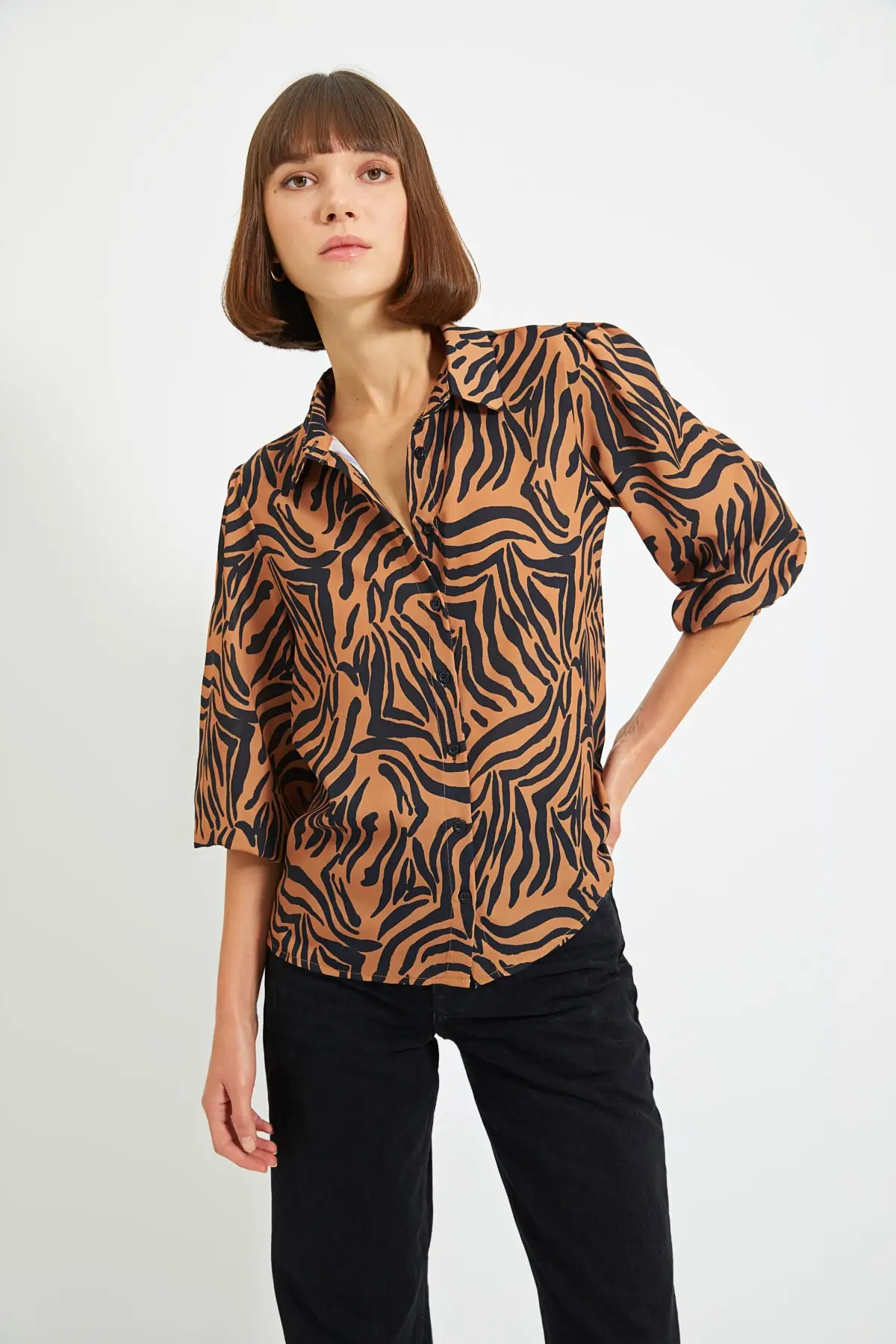 

Trendyol Shoulder Shirred Shirt TWOAW22GO0477