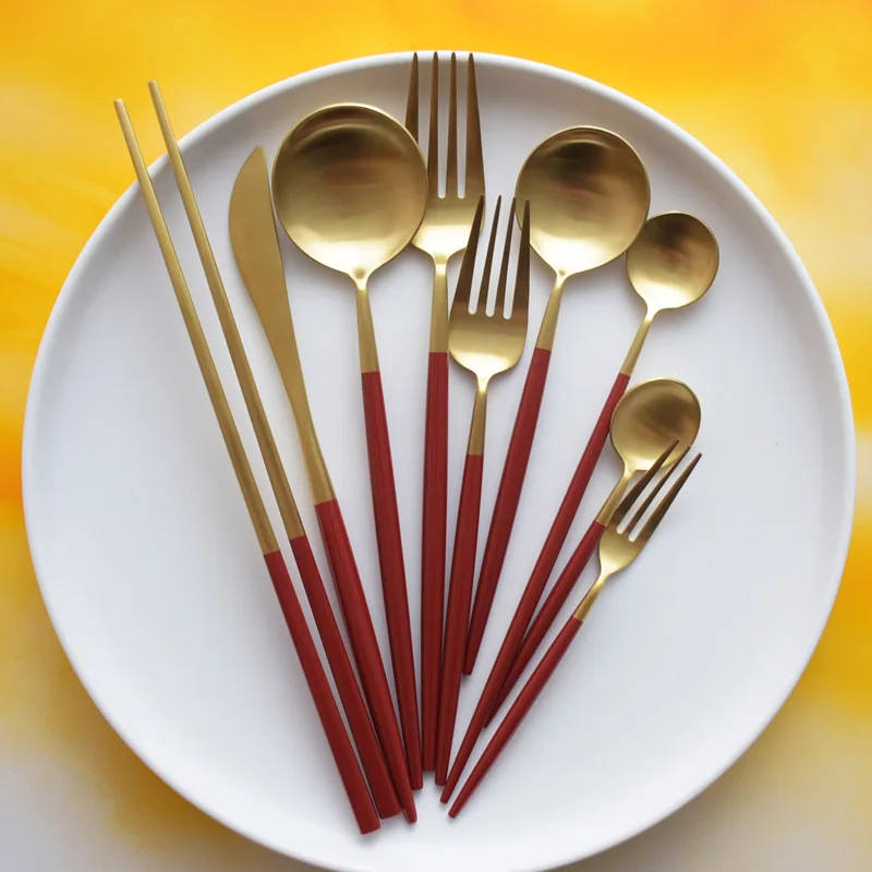 

Hosting And Served To The Table Creative INS Portuguese Red Gold Stainless Steel Two Three Sets Of Steak Knife Fork Long Handle
