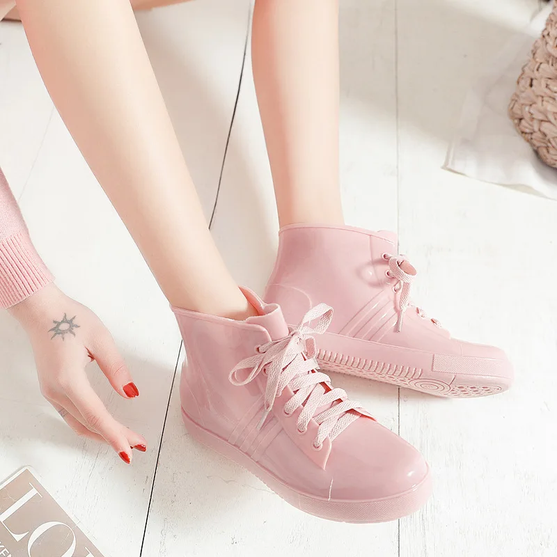 Женские ботильоны на шнуровке спереди из ПВХ |