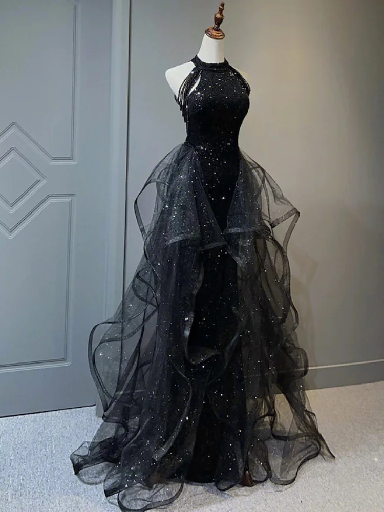 

A-Line Prom Dresses Sparkle Wedding Party Sweep Train Sleeveless Halter Wednesday Addams Family Sequined Formal Evening Gown
