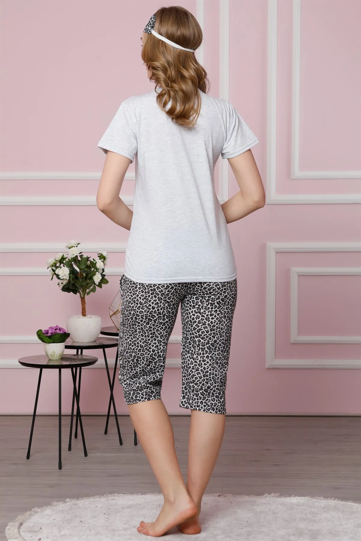 

Fashion Cartoon Women 'S Gray Cotton Pocket Capri Pants Pajamas Suit 3520