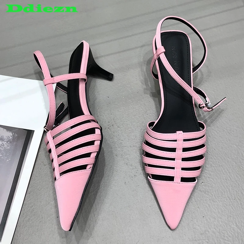 

Туфли-лодочки женские на тонком высоком каблуке, с ремешком на пятке