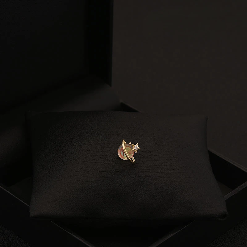 Japanese Style All-Match Planet Small Collar Pin Cute Brooch Women's Accessories Neckline Anti-Exposure Cardigan Buckle Jewelry