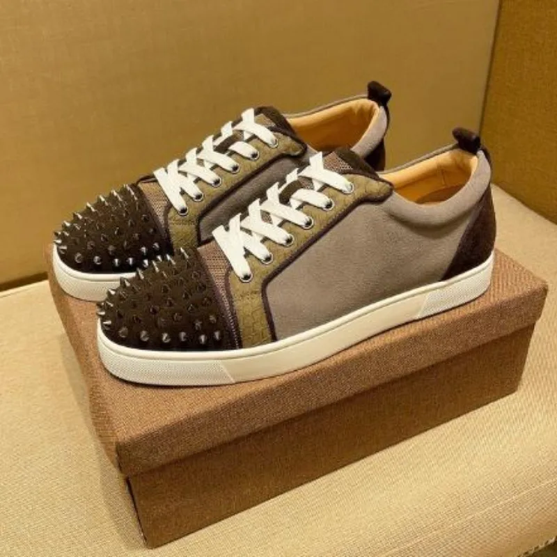 Рисунок 3 - Роскошные мужские дизайнерские кожаные туфли с шипами