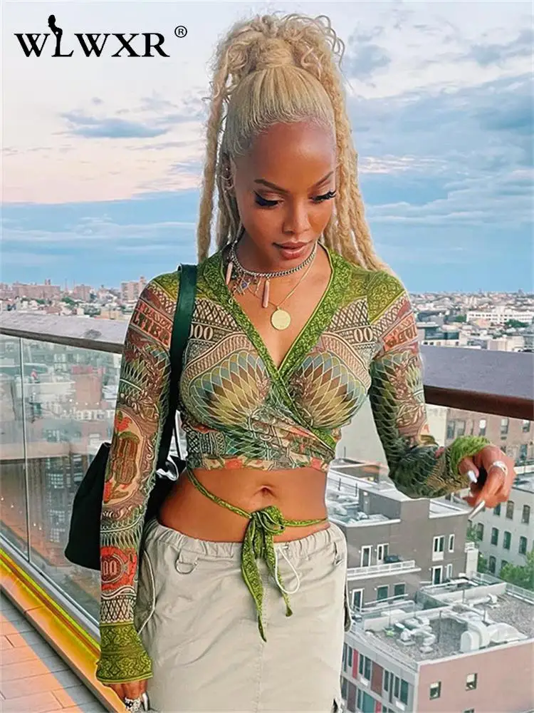 

WLWXR осенние бандажные сетчатые Прозрачные топы Одежда для женщин 2022 V-образный вырез с длинным рукавом короткий топ с зеленым рисунком