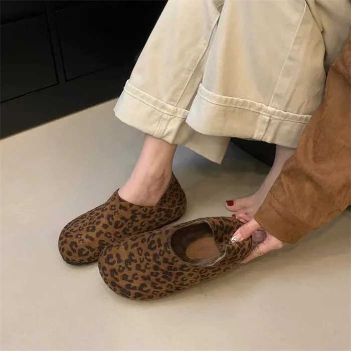 Повседневная женская обувь без шнуровки мягкие лоферы с круглым носком и мехом