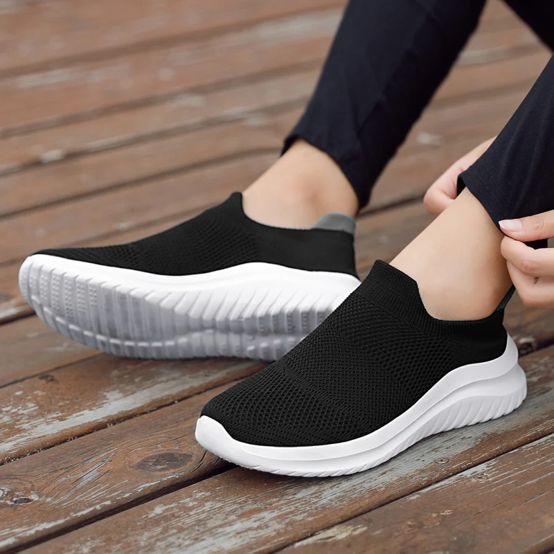Men Women Sneakers Comfortable Walking Shoes Outdoor Knitted Loafers Casual Trekking Sports Shoes