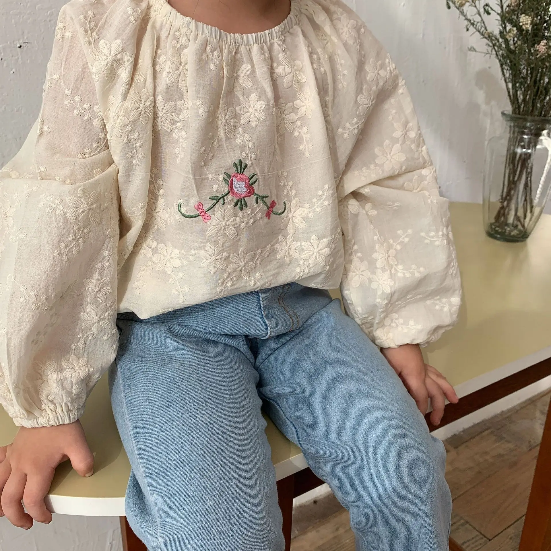 

Style Cute Children Tops Sleeve Deer Korean Lace Baby Jonmi Embroidery Girls Floral Princess Blouses 2023 Spring Puff Shirts