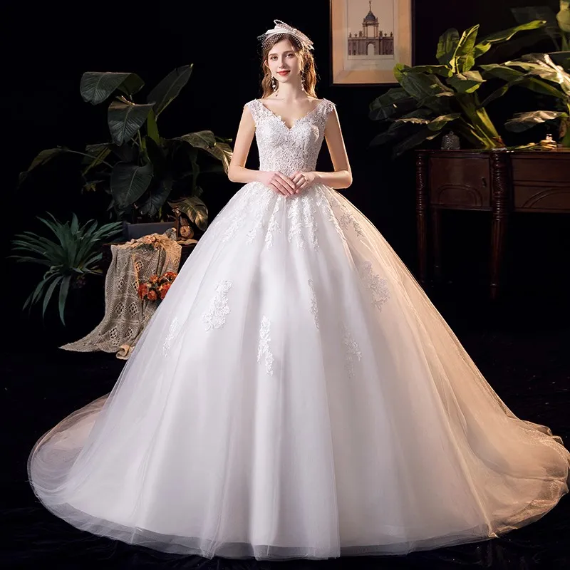 

2022 New Sexy Backless Wedding Dresses Lace V-neck Sweep Train Wedding Gowns Sleeveless Embroidery Bridal Dress Vestido De Noiva
