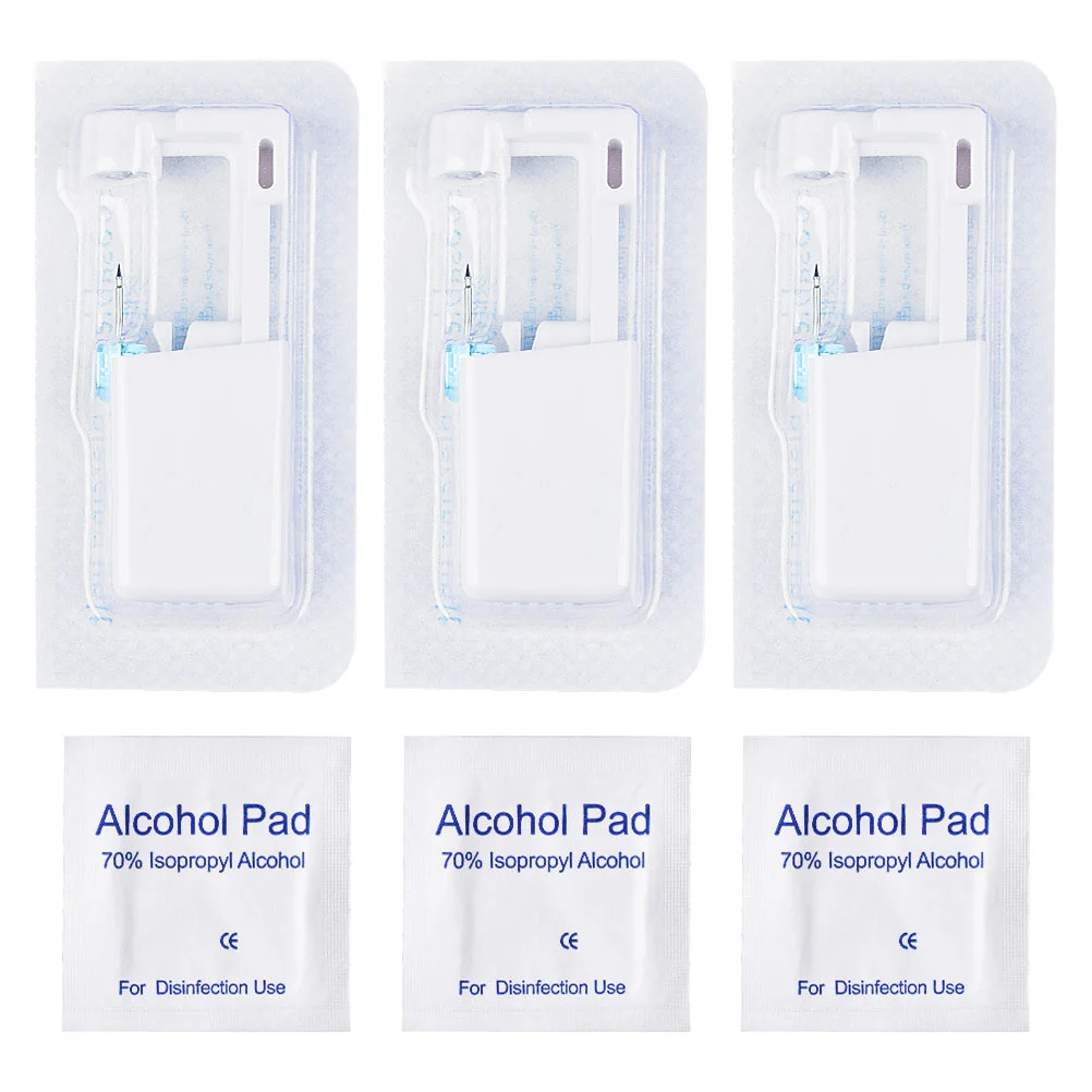 

3Pcs Disposable Ear Piercer with Ear Studs Practical Ear-piercing Assist Device