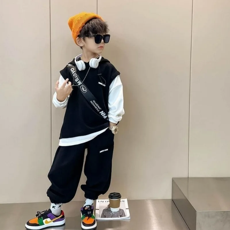 

2022 Spring Autumn New Boys Handsome Waffle Sweater Jacket + Casual Pants Two-piece Set