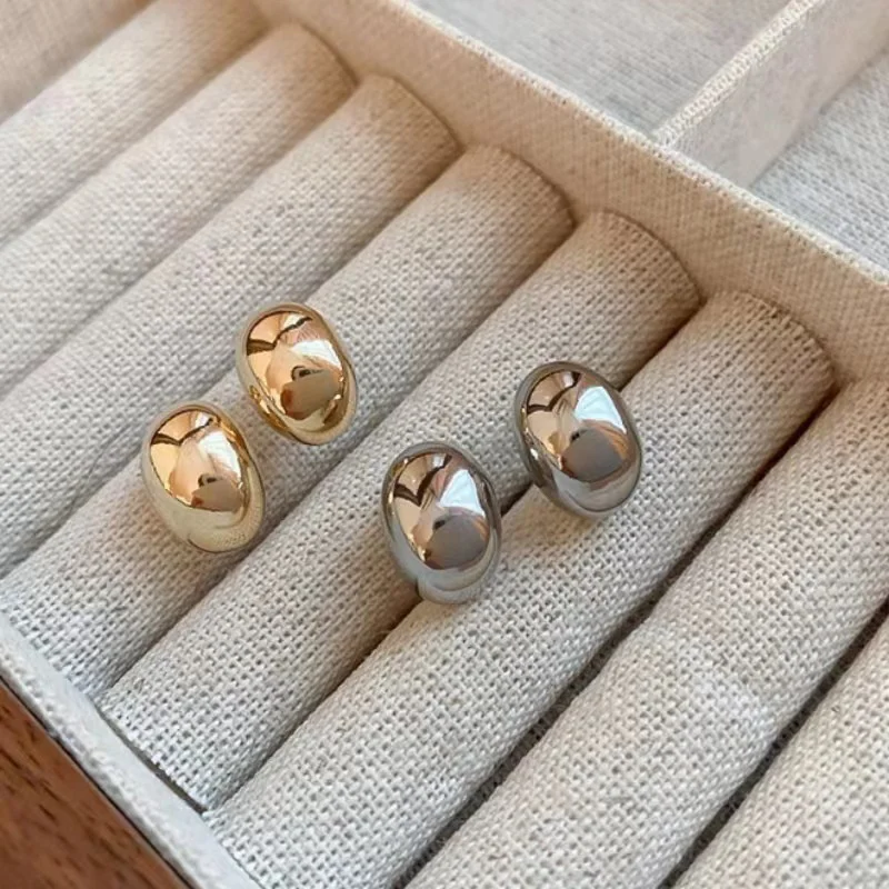 Серьги-гвоздики женские из медного сплава в форме горошка