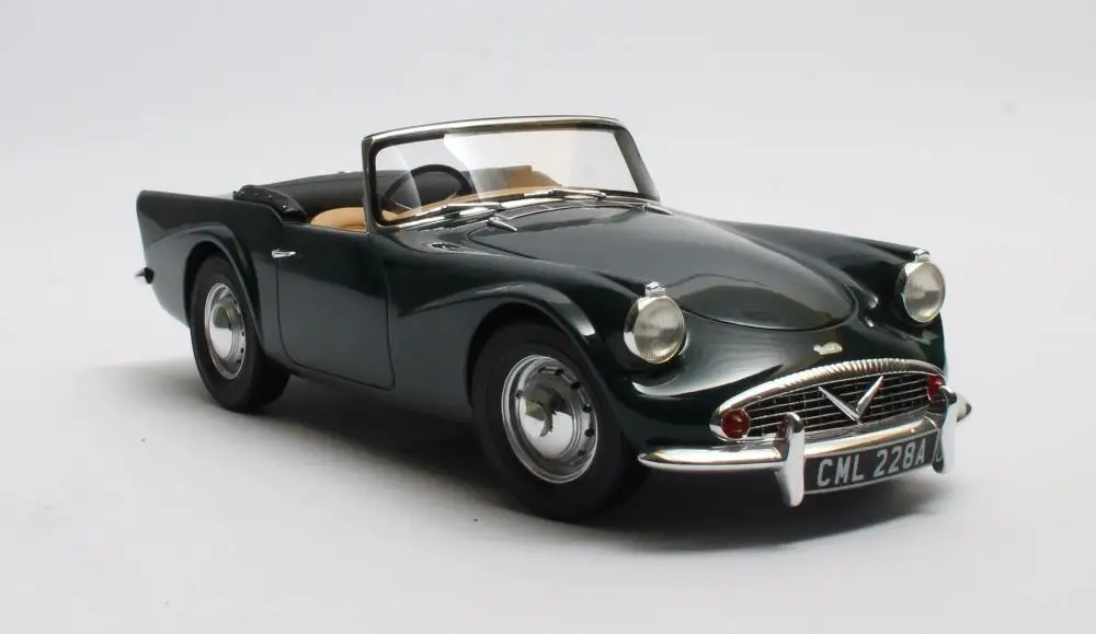 

Cult 1:18 Daimler SP250 Dart V8 1964 Classic Cars Limited Edition Metal Static Car Model Toy Gift