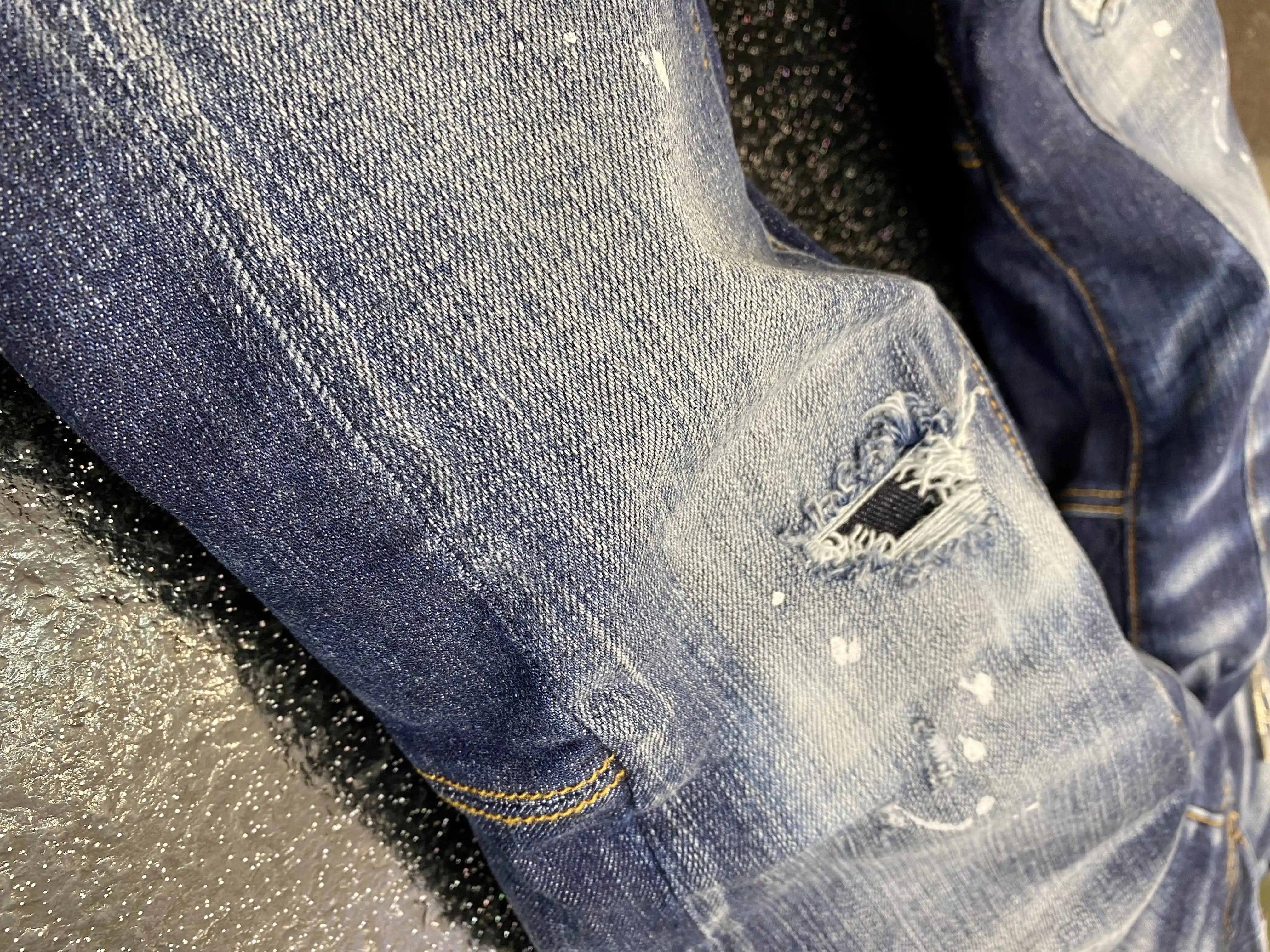 2023 Spring/Summer New D2 Jeans Men's Fashion Men's Washed and Worn Paint 3D Cut Small Feet Light Pocket